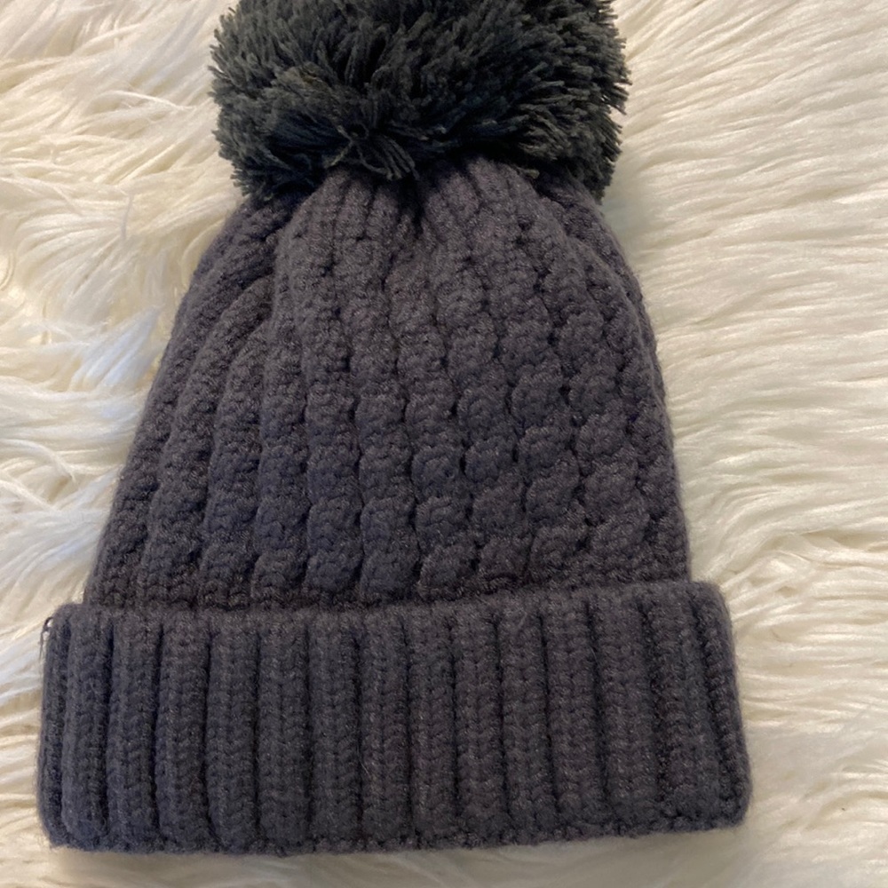 NEOSAN hat in perfect condition unisex